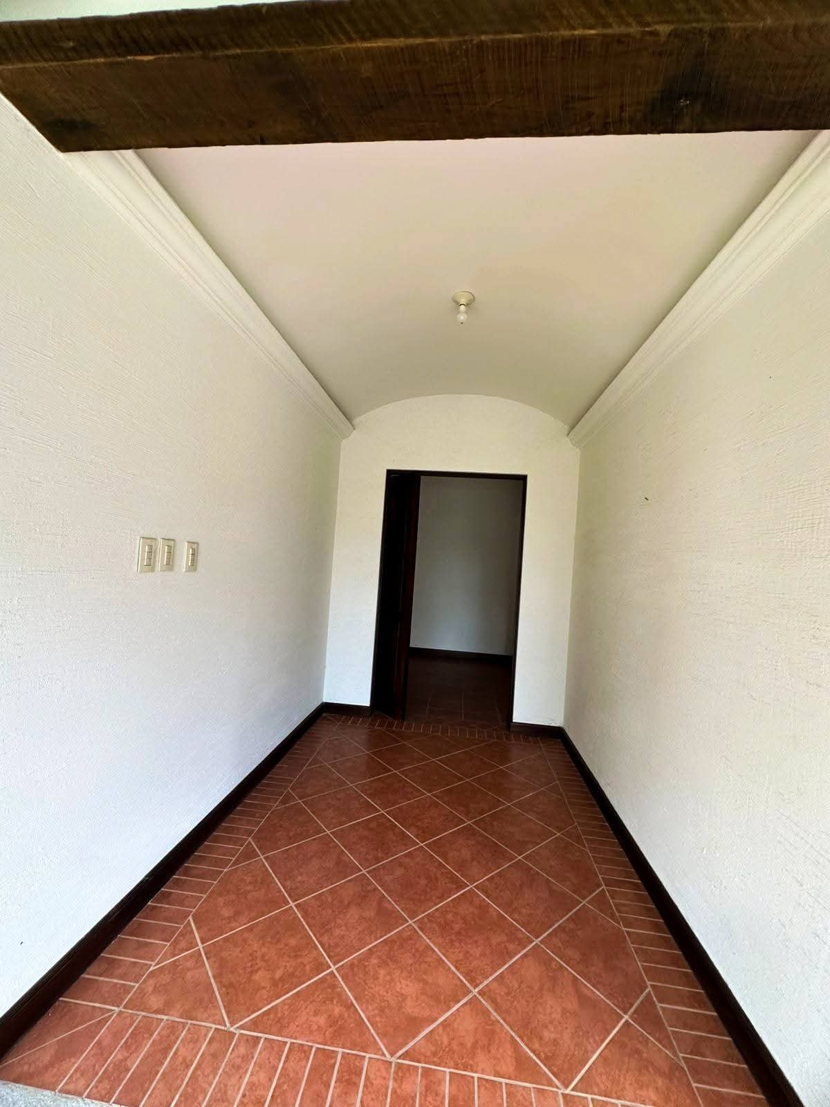 Antigua Guatemala, San Bartolomé Becerra — foto 3