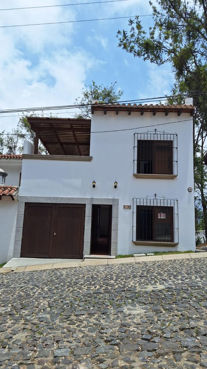 Antigua Gardens, Casa en Venta