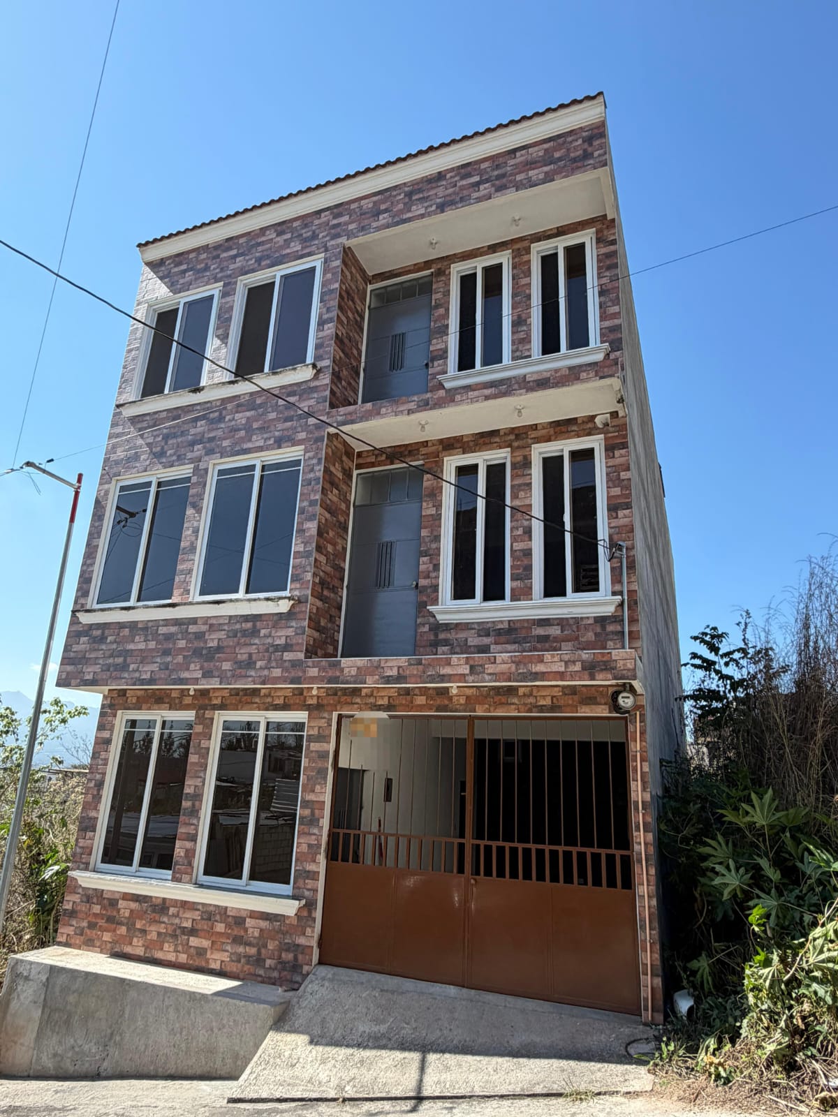 Residenciales Mirador de la Cruz 2, Zona 18 Casa en Venta